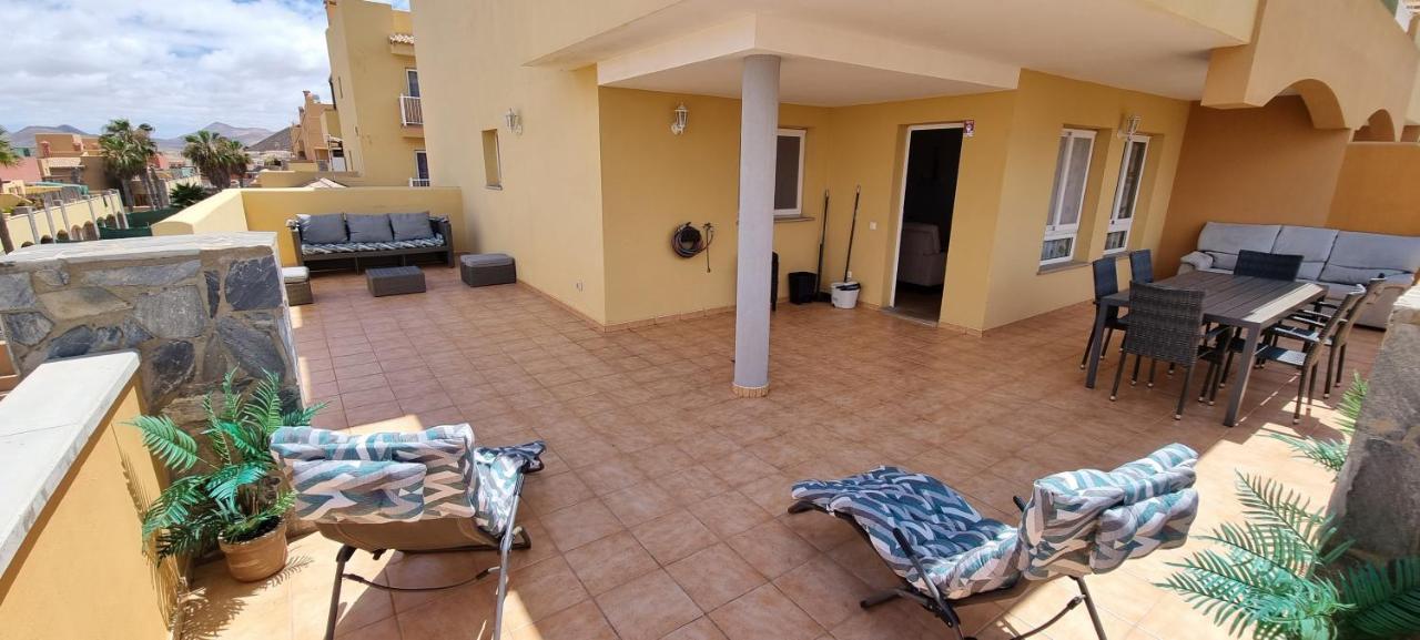Tres Islas Apartment - 70 M2 Private Terrace Corralejo Exterior photo